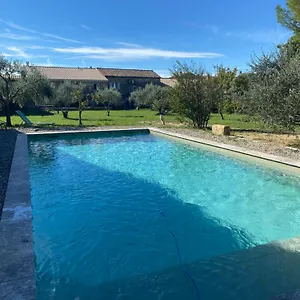 Le Nomade En Provence Bed & Breakfast