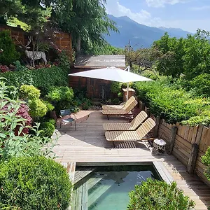 La Bergerie Du Miravidi Bed & Breakfast